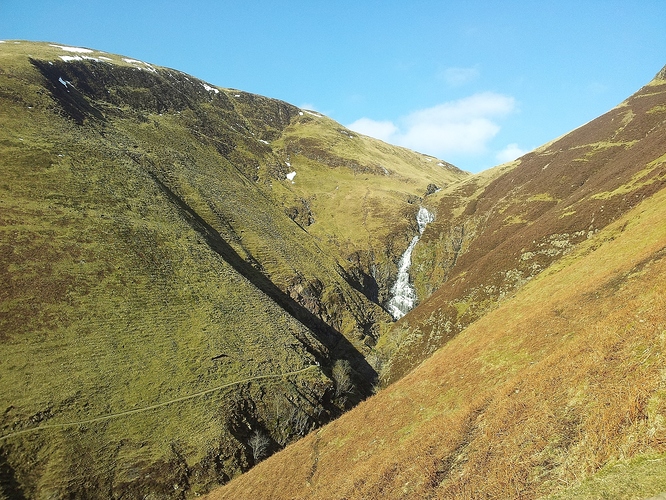 01 - Grey Mare's Tail