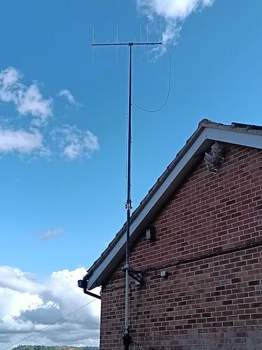 EA270BZ13_raised
