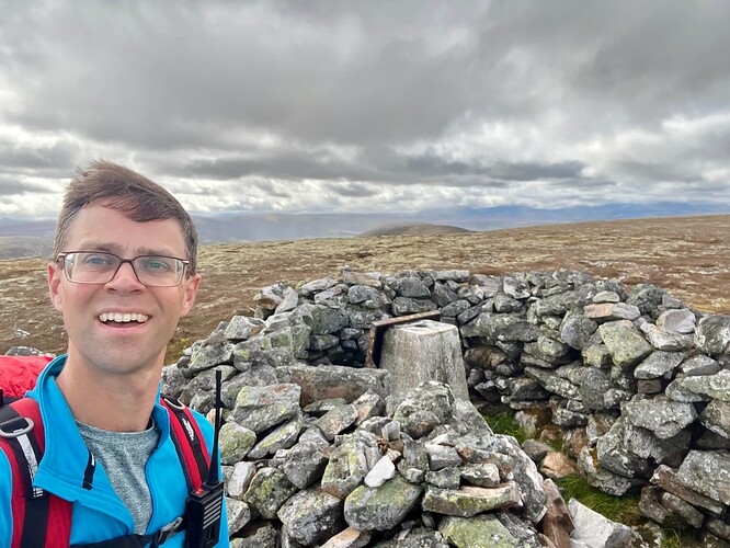 A proper cairn