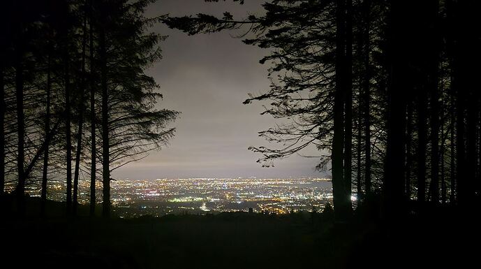 EIIE018 tworock decent dublincity