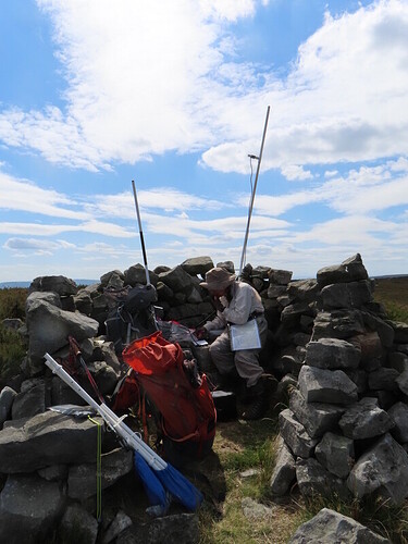 Comfy shelter for VHF/UHF