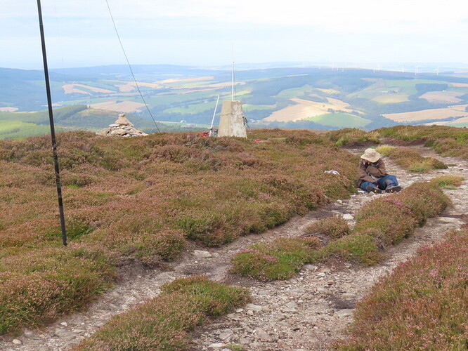 Little Conval HF with VHF behind