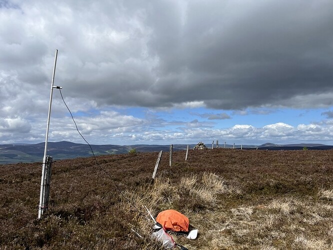 Coiliochbhar Hill VHF and cairn