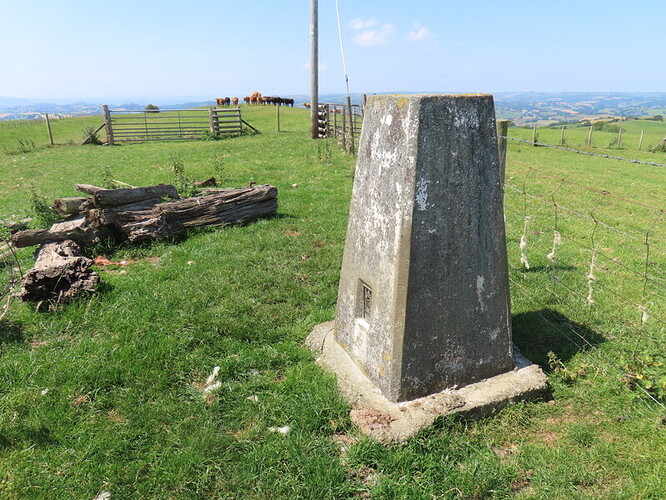 GW/MW-030 Stingwern Hill trig