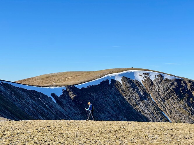 Fraser walking the ridge
