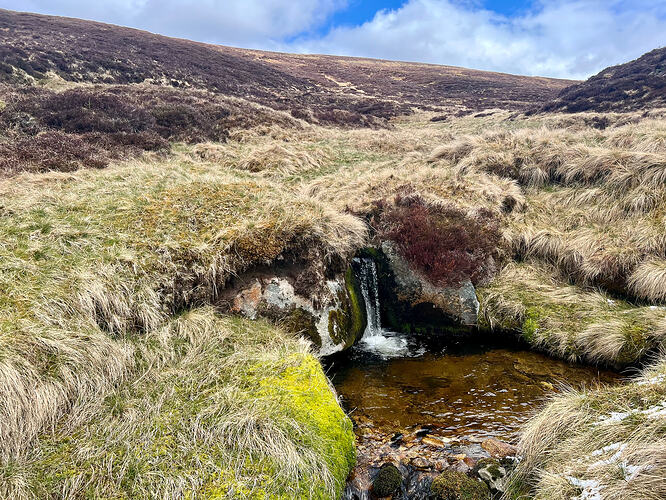 A lovely stream heading up Bhreac