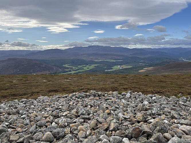 GM/ES-036 Gellaig Hill
