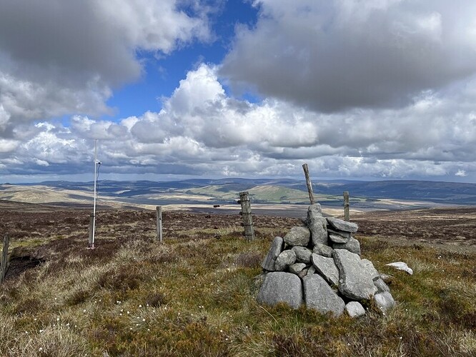Roan Fell VHF and cairn
