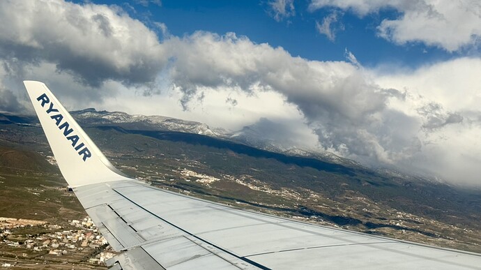 99E75DA5-53F5-43EF-9E13-20A5089AAF97_1_105_c