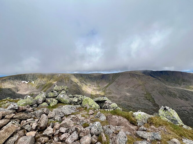 Ridge to walk towards GM/ES-002