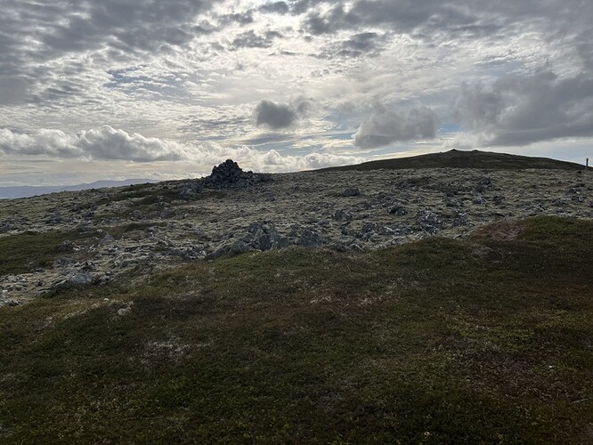 Descending Morven GM/ES-018 - looking back at summit