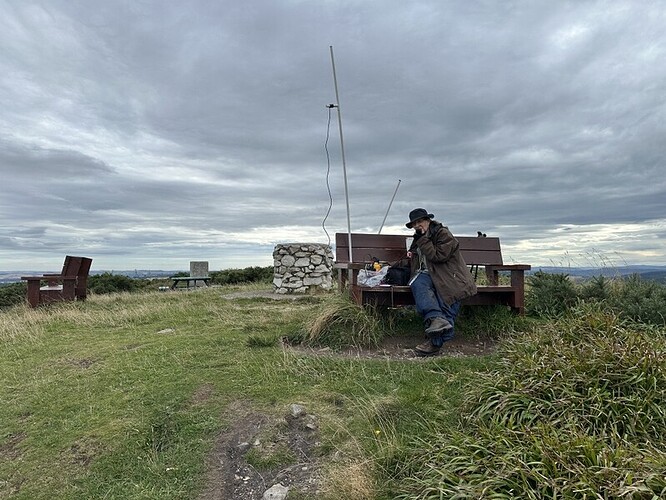 Bin of Cullen GM/ES-084 VHF