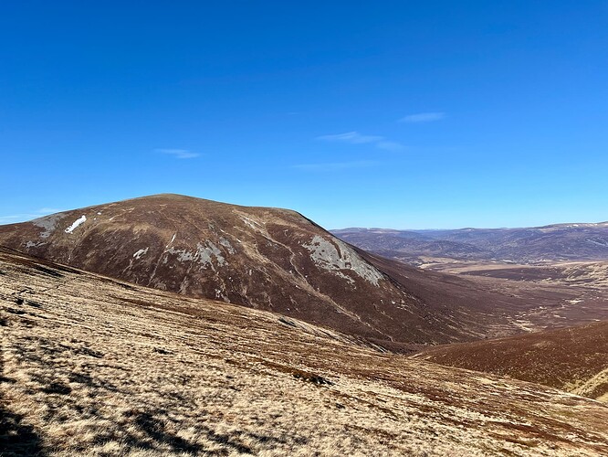 Carn an Righ approach
