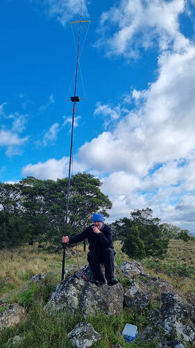 VK3ZPF supporting the hourglass antenna at VK3/VC-039