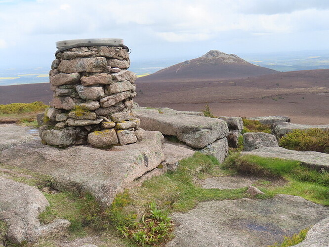 Bennachie: Oxen Crag and Mither Tap