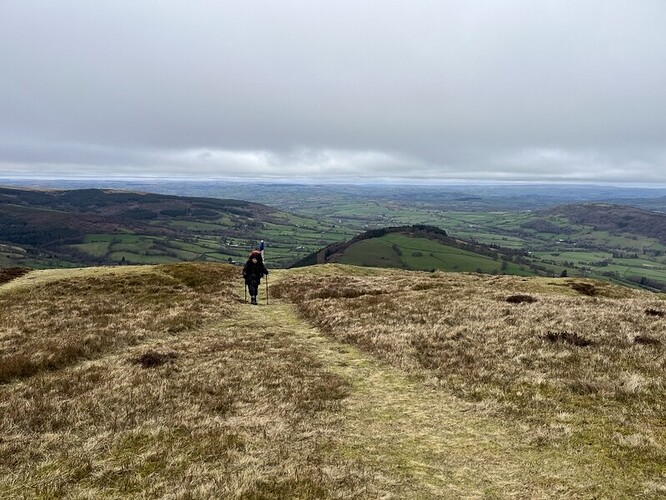Ascending Tor y Foel