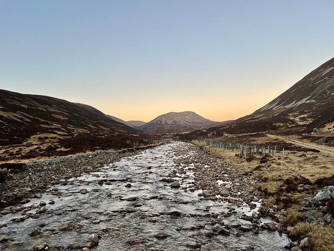 Beinn Iutharn Mhor in front