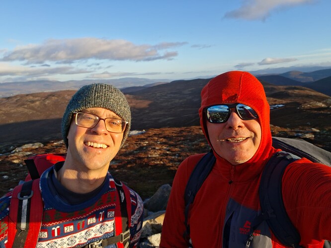 GM CS-092 Creag Ruadh Summit Selfie