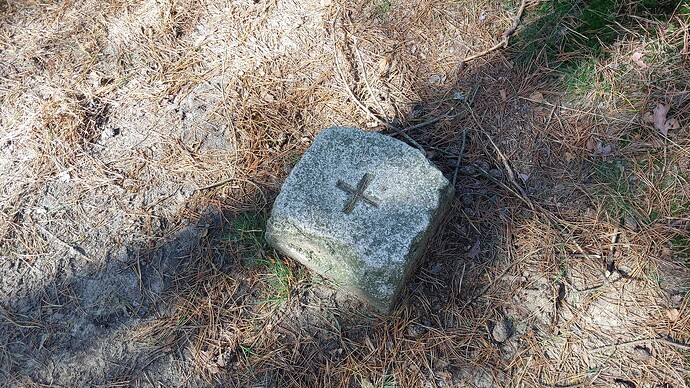 20250922_1431 PA6 summit marker