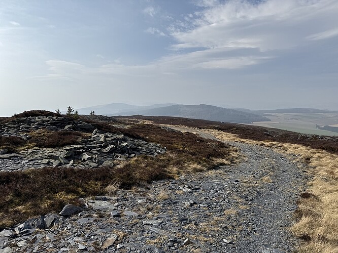 Plenty of slate debris makes for easy walking