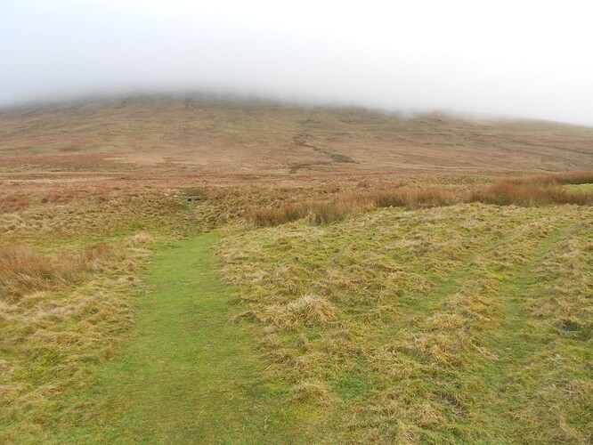 NP8 Gt Whernside VHF,26-12-25 (16)