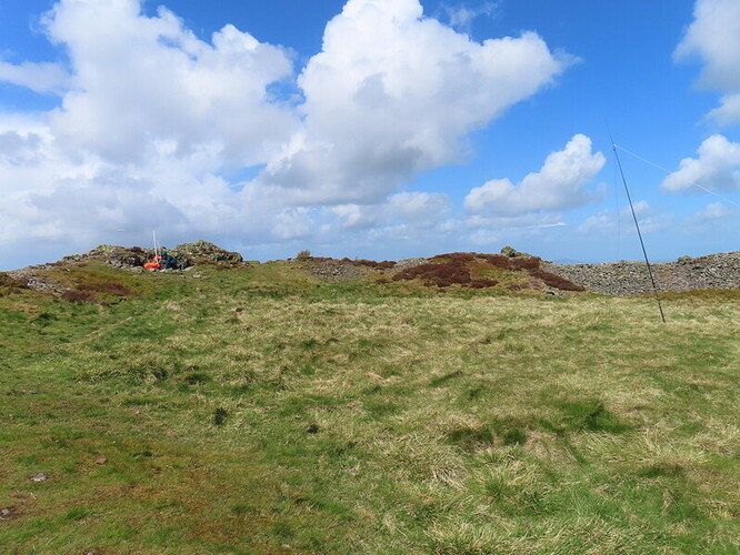 Tap o'Noth HF and VHF