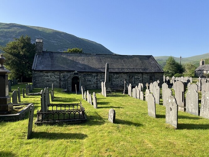 Llanfihangel-y-pennant church
